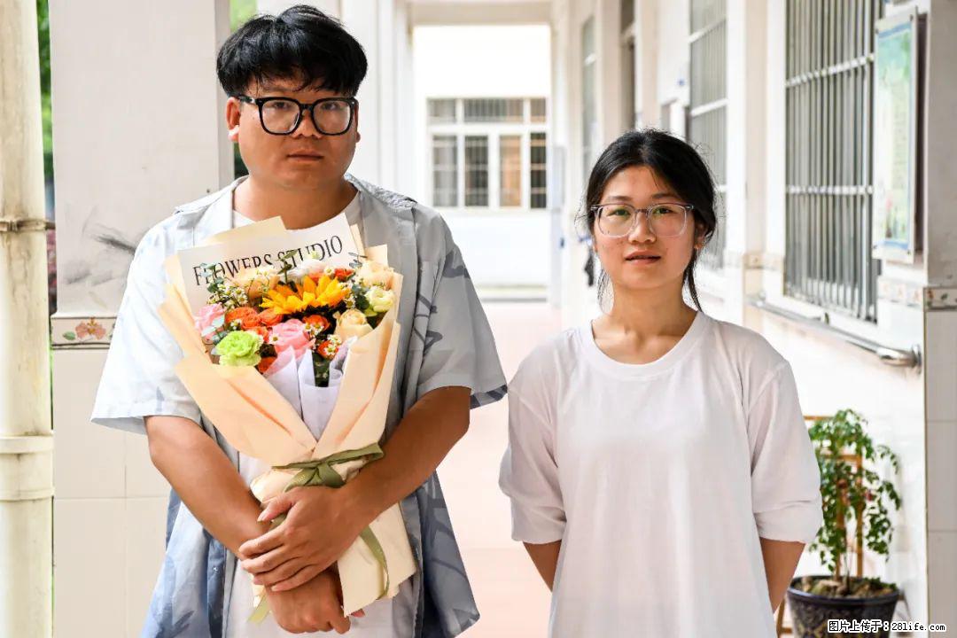 全网追的“扁担女孩”，找了一份暑假工，时薪12元 - 阳江生活资讯 - 阳江28生活网 yj.28life.com